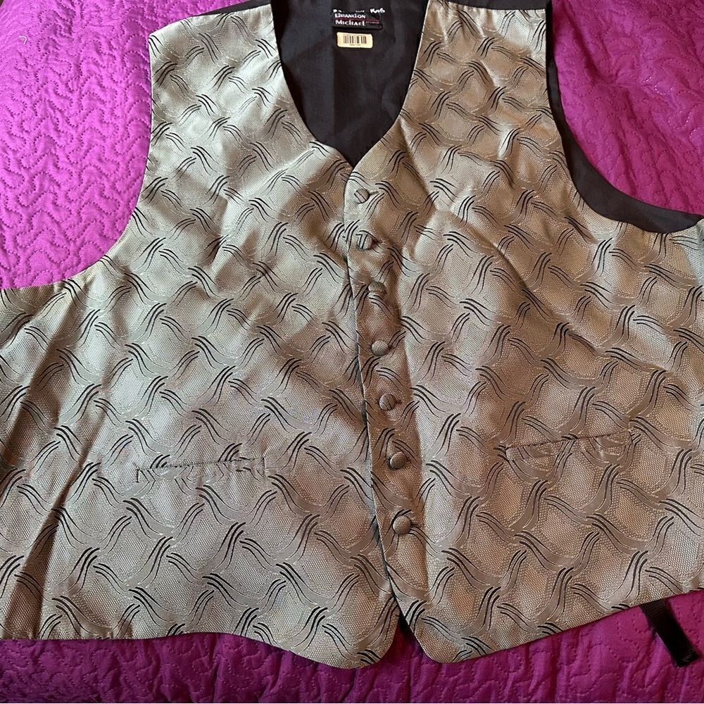 Brandon Michael XXL sage green vest - satin black back